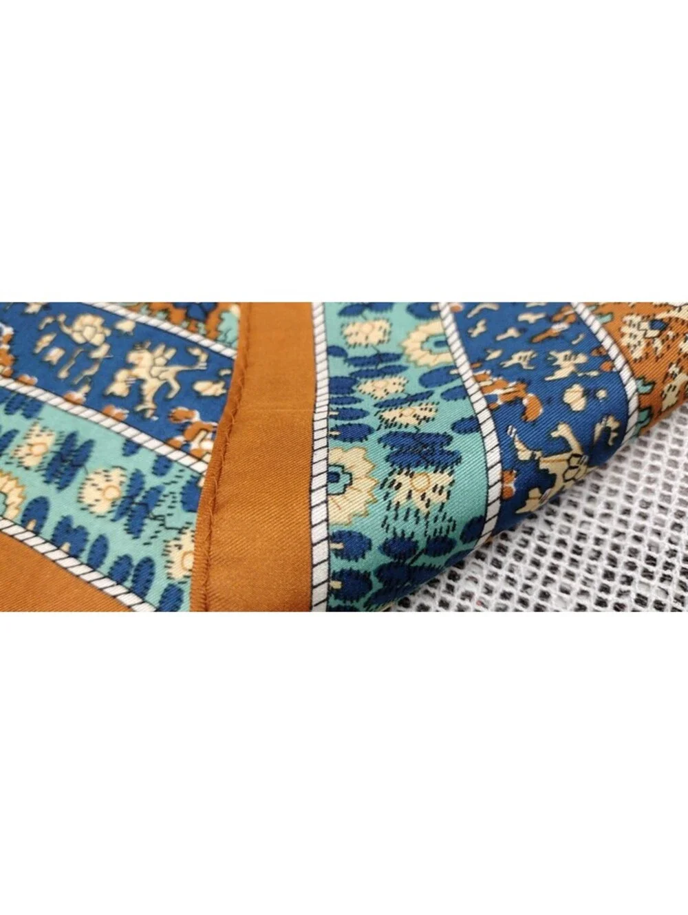 Vintage 60s 1970s Boho Scarf Wild Paisley Brown Blue Silk Blend 21 x 21 about